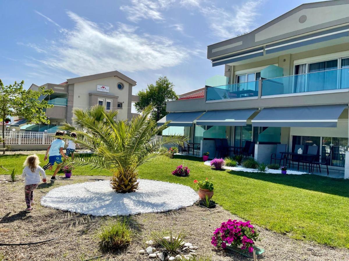 Dream Boutique Apartments Нікіті Екстер'єр фото