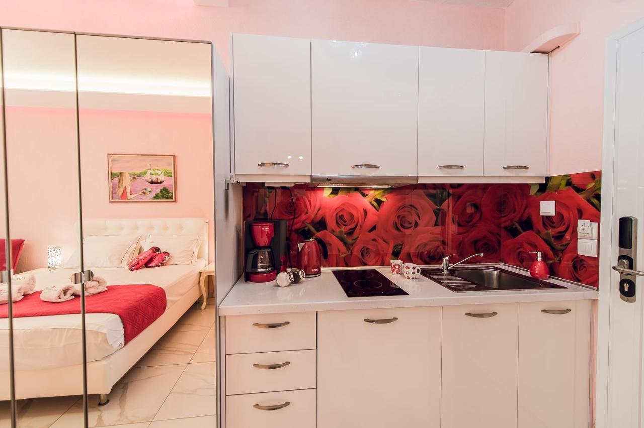 Dream Boutique Apartments Нікіті Екстер'єр фото