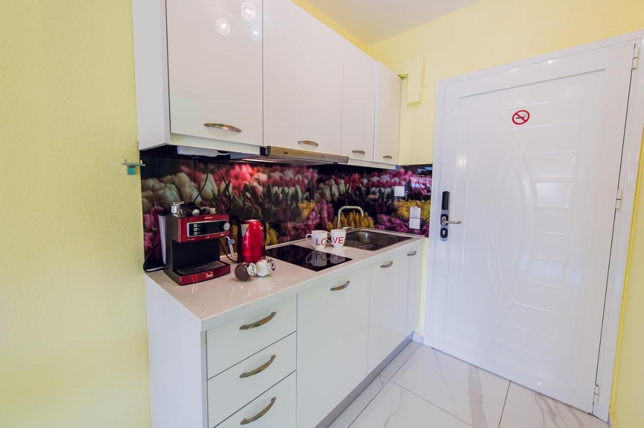 Dream Boutique Apartments Нікіті Екстер'єр фото