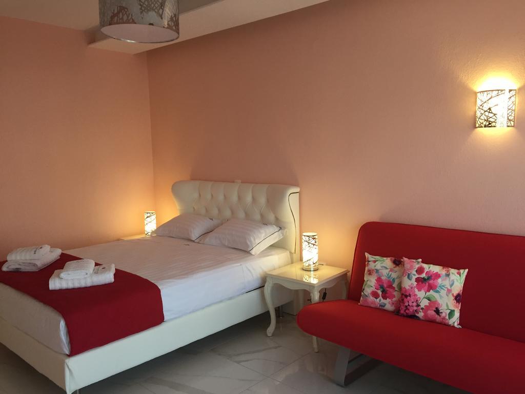 Dream Boutique Apartments Нікіті Екстер'єр фото