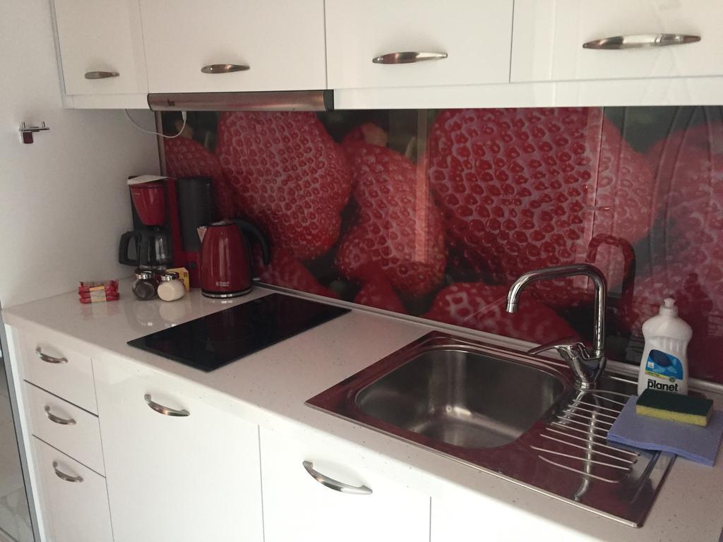 Dream Boutique Apartments Нікіті Екстер'єр фото